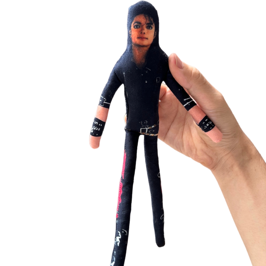 2026 Novo Boneco de Pelúcia Ar - Cosplay Prop Designer avaliação e preço